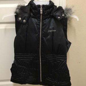 Bebe beautiful sleeveless jacket!